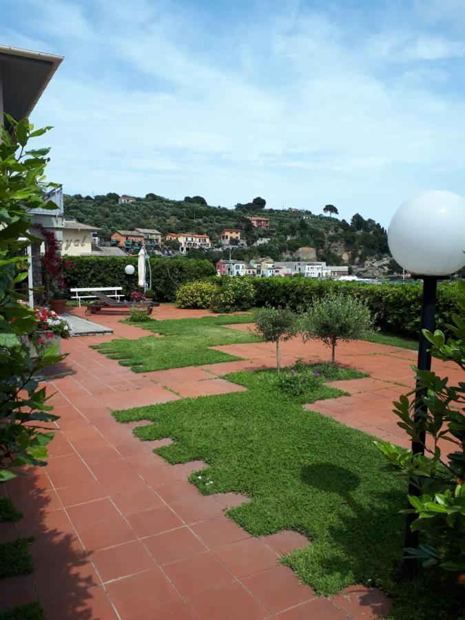 La Terrazza Tra Cielo E Mare Appartement Porto Venere Buitenkant foto